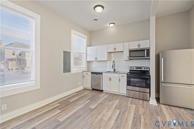 22 Corling St, Petersburg, VA 23803