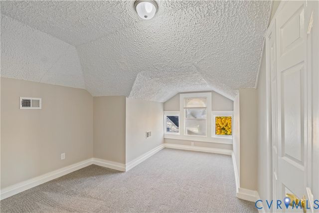 22 Corling St, Petersburg, VA 23803