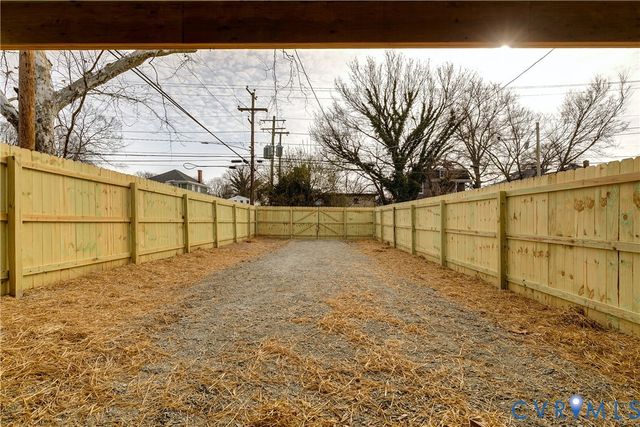 2015 3rd Ave, Richmond, VA 23222