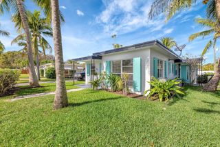 325 E Decarie Street, Delray Beach, FL 33444