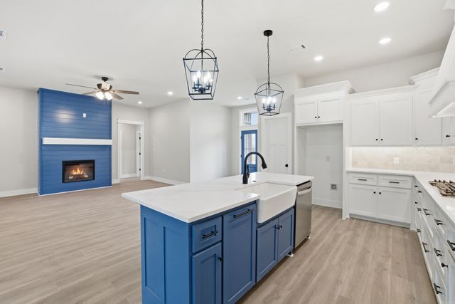 65 Emerald Lane, Greers Ferry, AR 72067