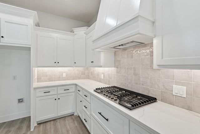 65 Emerald Lane, Greers Ferry, AR 72067