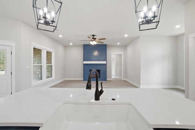 65 Emerald Lane, Greers Ferry, AR 72067