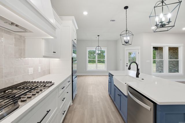 65 Emerald Lane, Greers Ferry, AR 72067