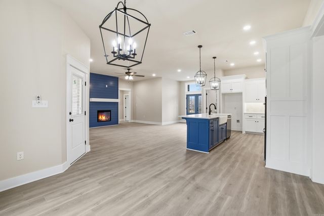 65 Emerald Lane, Greers Ferry, AR 72067