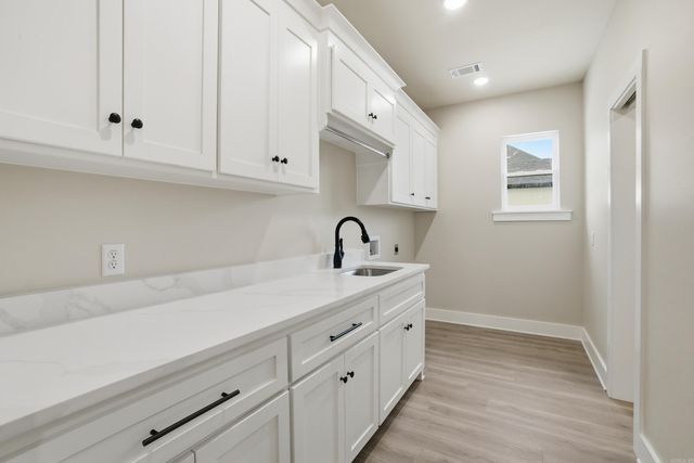 65 Emerald Lane, Greers Ferry, AR 72067