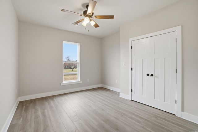 65 Emerald Lane, Greers Ferry, AR 72067