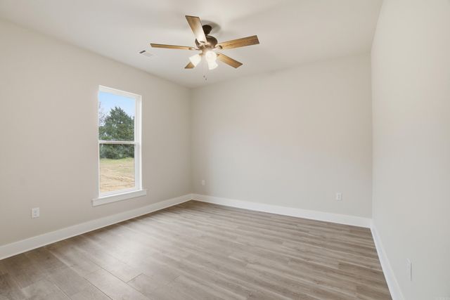 65 Emerald Lane, Greers Ferry, AR 72067