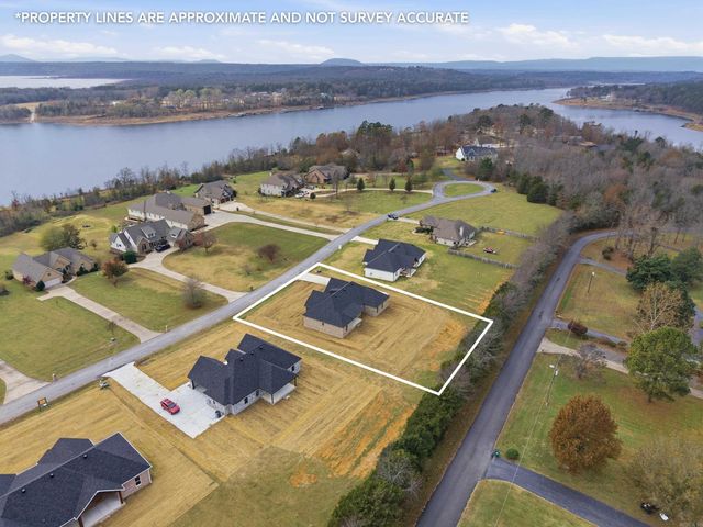 65 Emerald Lane, Greers Ferry, AR 72067