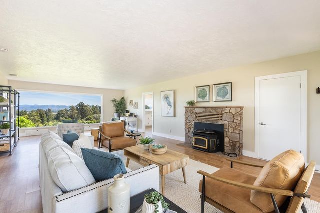 1365 Grandview Rd, Sebastopol, CA 95472