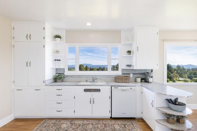 1365 Grandview Rd, Sebastopol, CA 95472