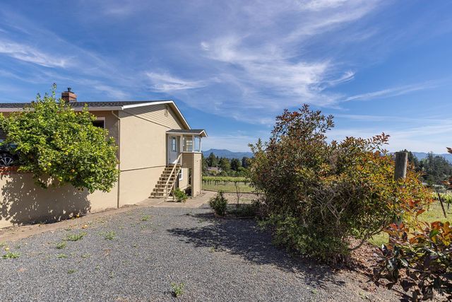 1365 Grandview Rd, Sebastopol, CA 95472