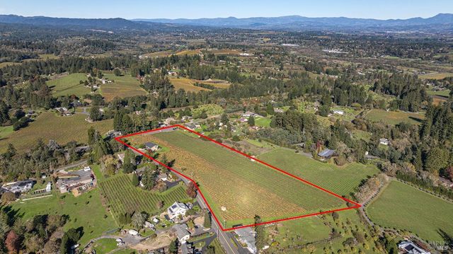 1365 Grandview Rd, Sebastopol, CA 95472