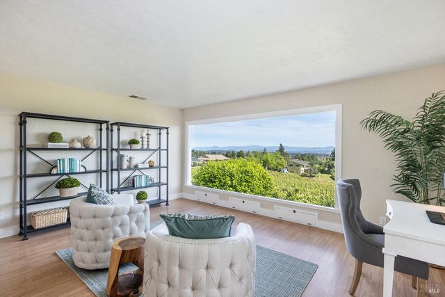 1365 Grandview Rd, Sebastopol, CA 95472