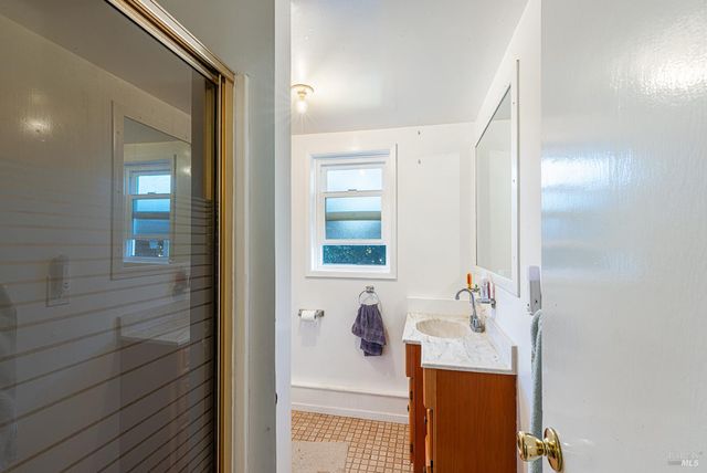 1365 Grandview Rd, Sebastopol, CA 95472