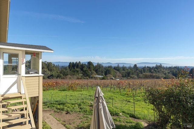 1365 Grandview Rd, Sebastopol, CA 95472