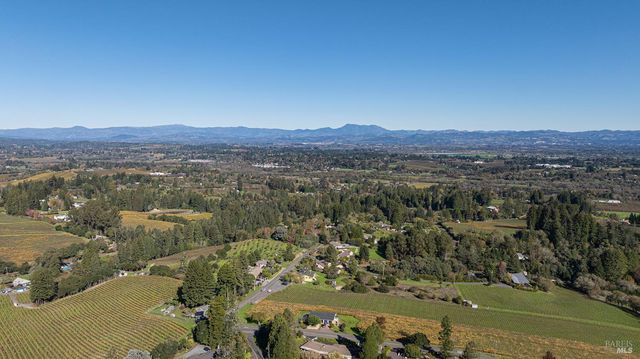 1365 Grandview Rd, Sebastopol, CA 95472