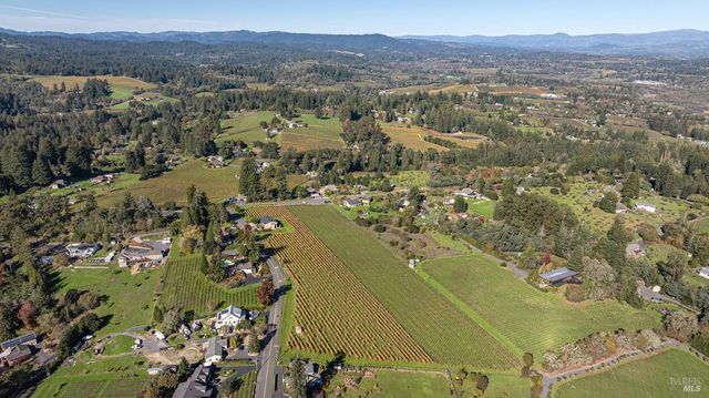 1365 Grandview Rd, Sebastopol, CA 95472