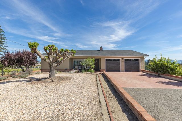 1365 Grandview Rd, Sebastopol, CA 95472