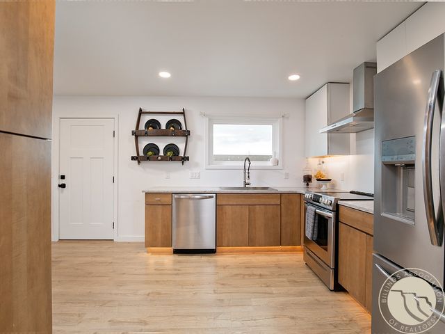 703 S 80th STREET W, Billings, MT 59106