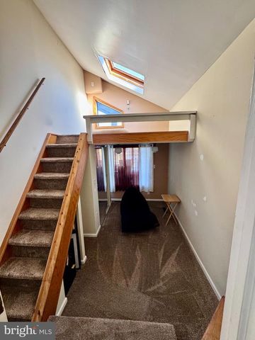 4305 N DELAWARE DR, Easton, PA 18040