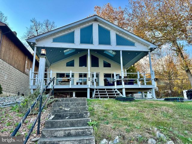 4305 N DELAWARE DR, Easton, PA 18040