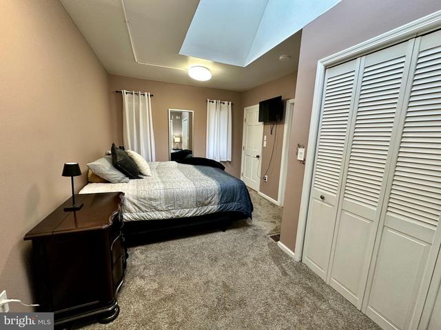 4305 N DELAWARE DR, Easton, PA 18040