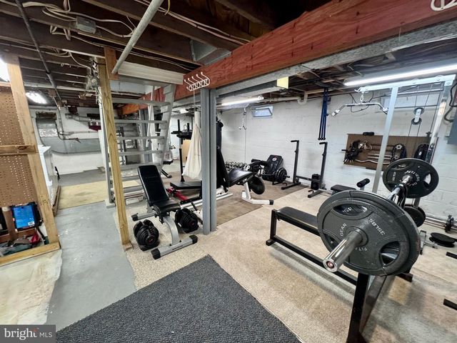 4305 N DELAWARE DR, Easton, PA 18040