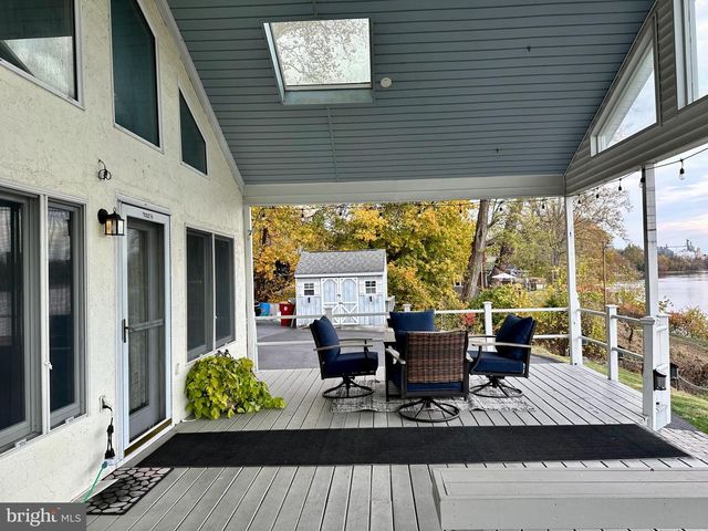 4305 N DELAWARE DR, Easton, PA 18040