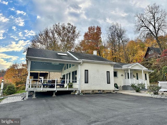 4305 N DELAWARE DR, Easton, PA 18040