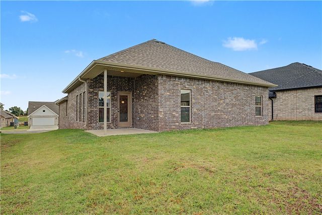 1110 Garrett Lane, Centerton, AR 72719