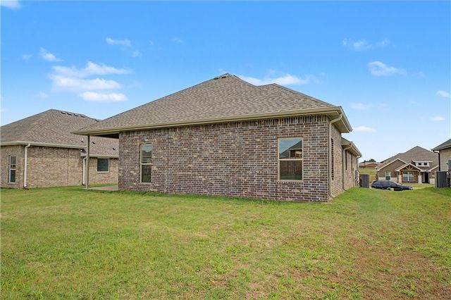 1110 Garrett Lane, Centerton, AR 72719