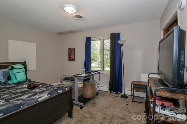 225 Midway Road, Statesville, NC 28625
