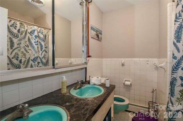 225 Midway Road, Statesville, NC 28625
