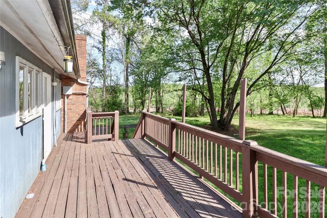 225 Midway Road, Statesville, NC 28625