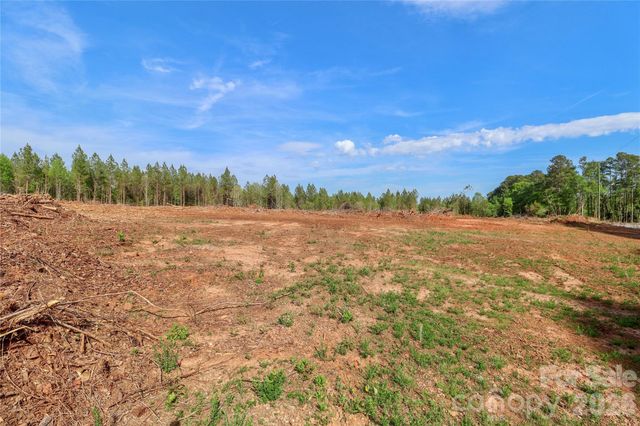 225 Midway Road, Statesville, NC 28625