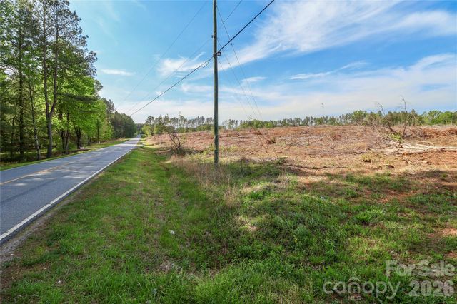 225 Midway Road, Statesville, NC 28625