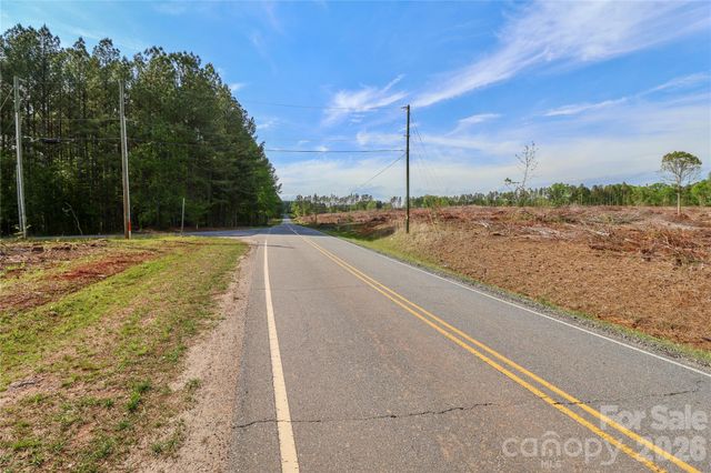 225 Midway Road, Statesville, NC 28625