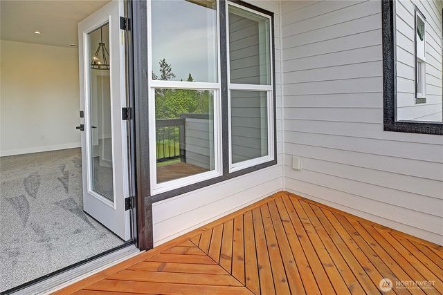 1458 Larkspur Lane, Camano Island, WA 98282