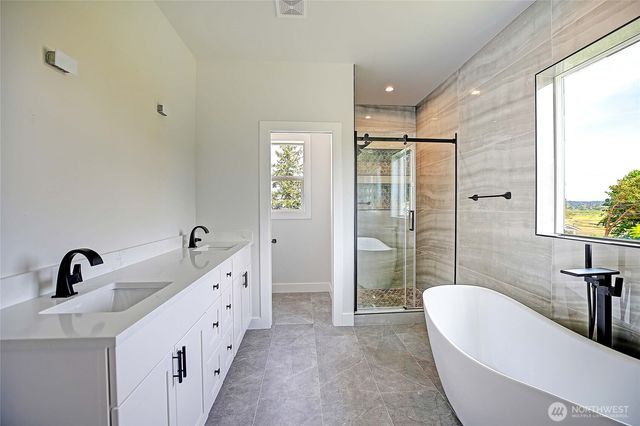 1458 Larkspur Lane, Camano Island, WA 98282