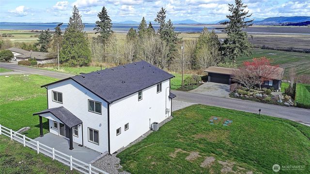 1458 Larkspur Lane, Camano Island, WA 98282