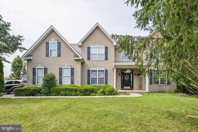 211 TOLLGATE RD, Quakertown, PA 18951