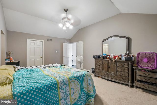 211 TOLLGATE RD, Quakertown, PA 18951
