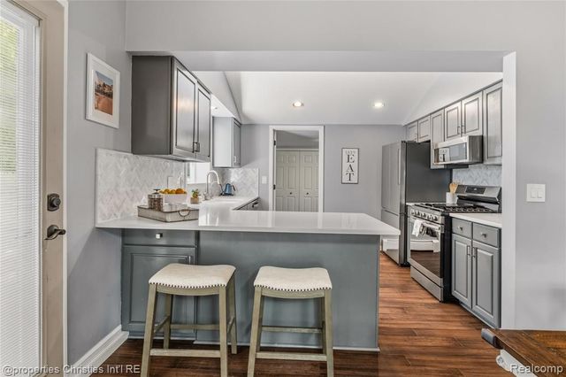46063 Neeson Street, Northville, MI 48167