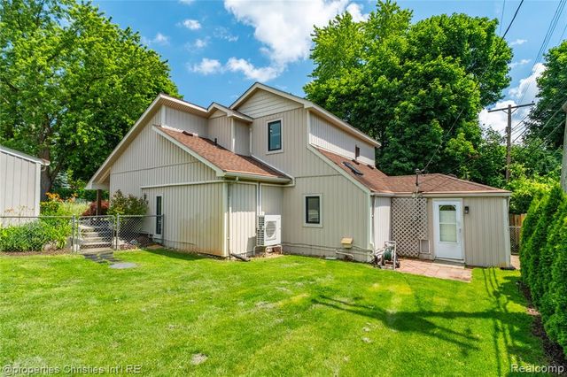 46063 Neeson Street, Northville, MI 48167