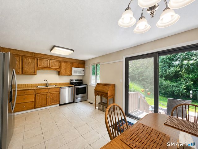 40 Conestoga Way 40, Glastonbury, CT 06033