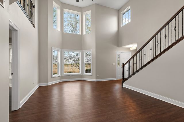 16150 Hillcrest Circle, Orland Park, IL 60467