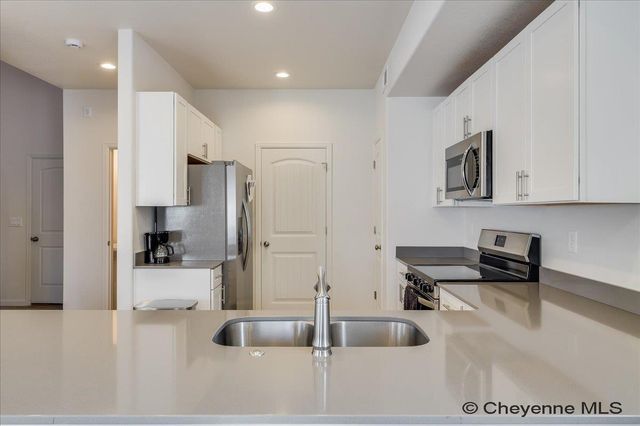 1530 ALYSSAELAINE DR, Cheyenne, WY 82007