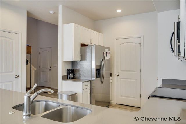 1530 ALYSSAELAINE DR, Cheyenne, WY 82007