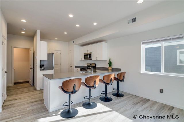 1530 ALYSSAELAINE DR, Cheyenne, WY 82007